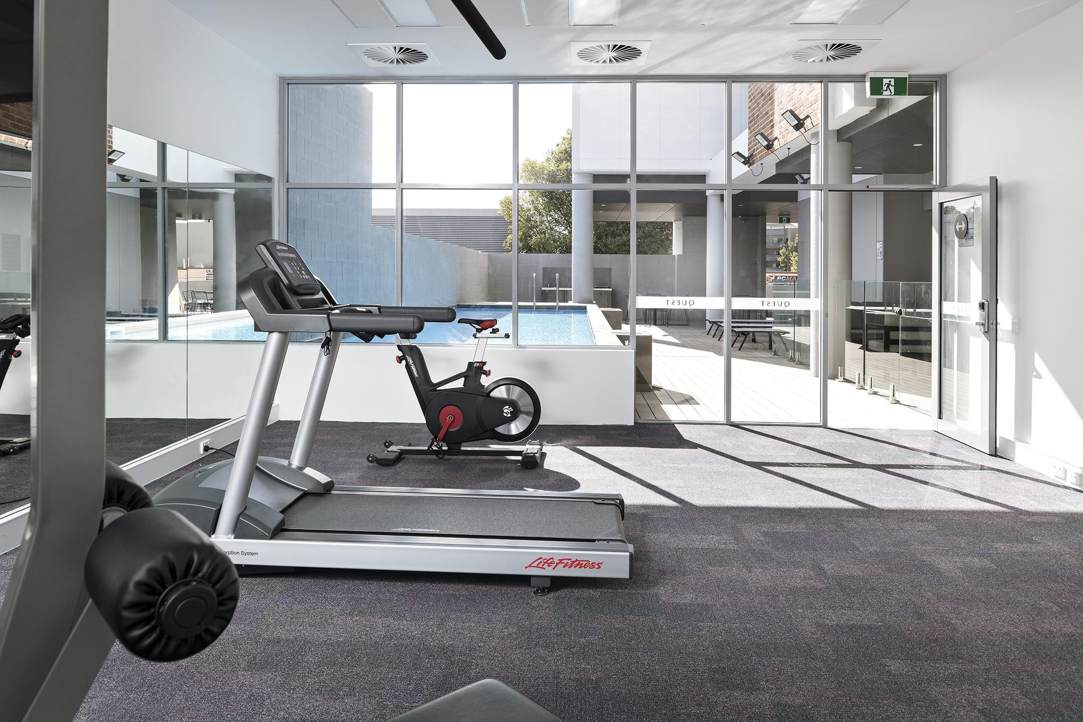 Quest Midland Aparthotel Bagian luar foto